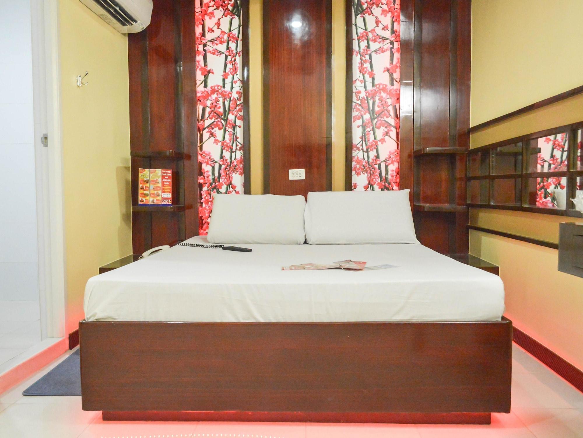 Hotel Sogo Pasay Wood Street Exteriör bild