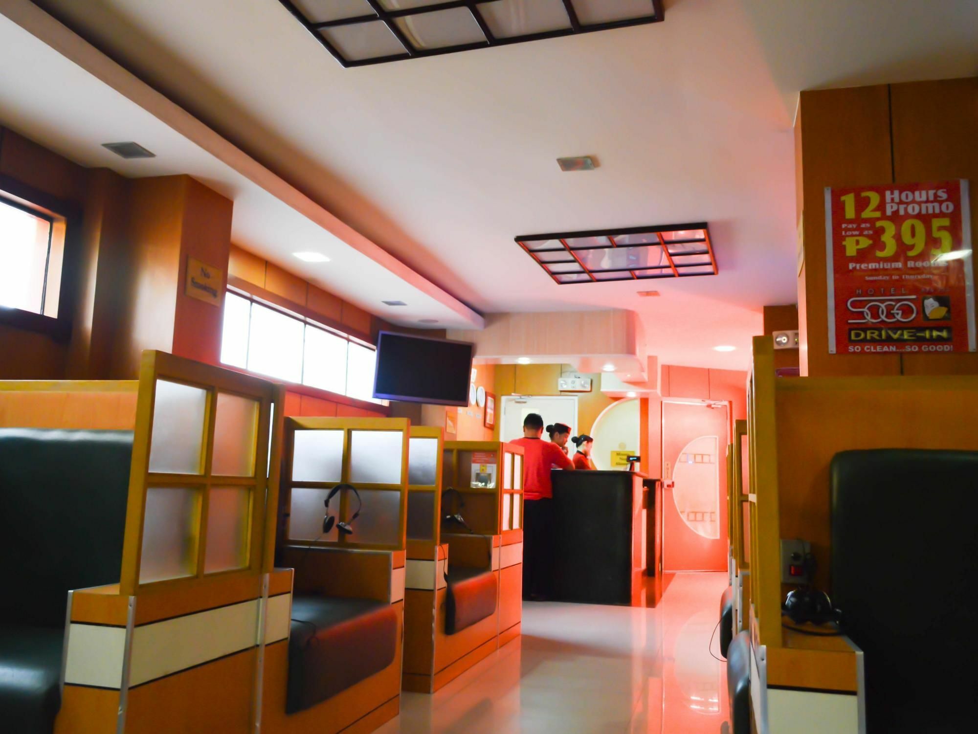 Hotel Sogo Pasay Wood Street Exteriör bild