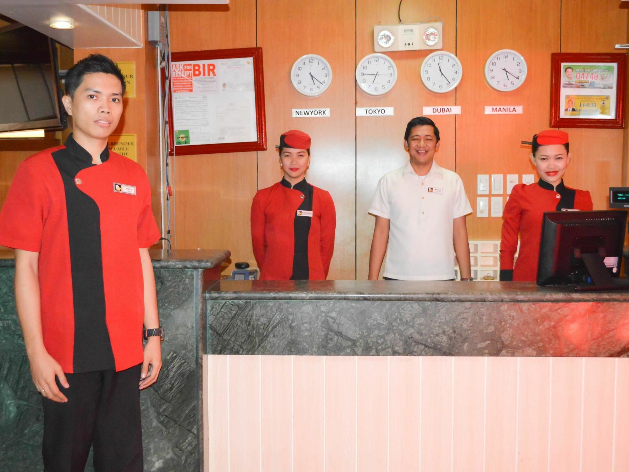 Hotel Sogo Pasay Wood Street Exteriör bild