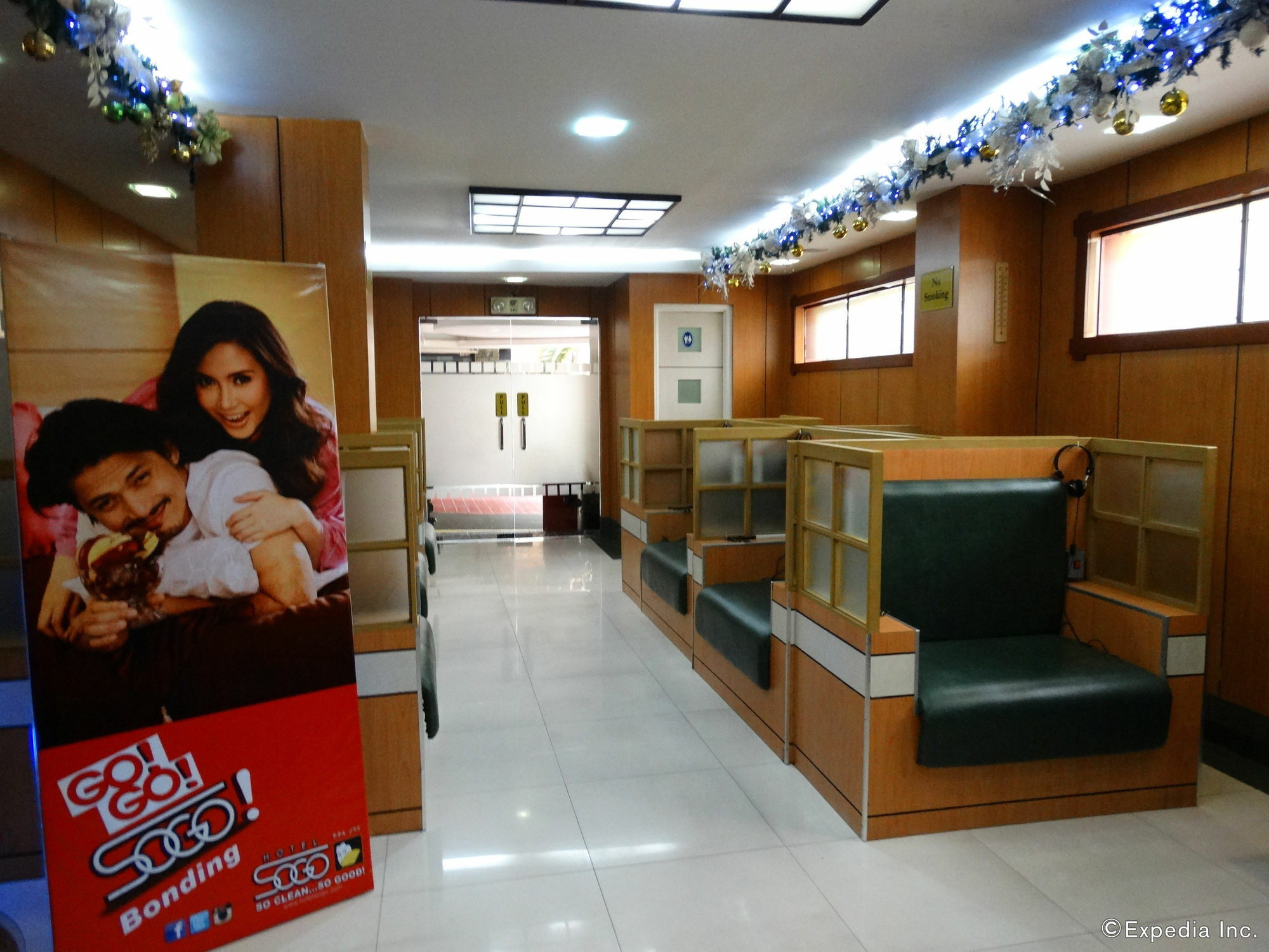 Hotel Sogo Pasay Wood Street Exteriör bild